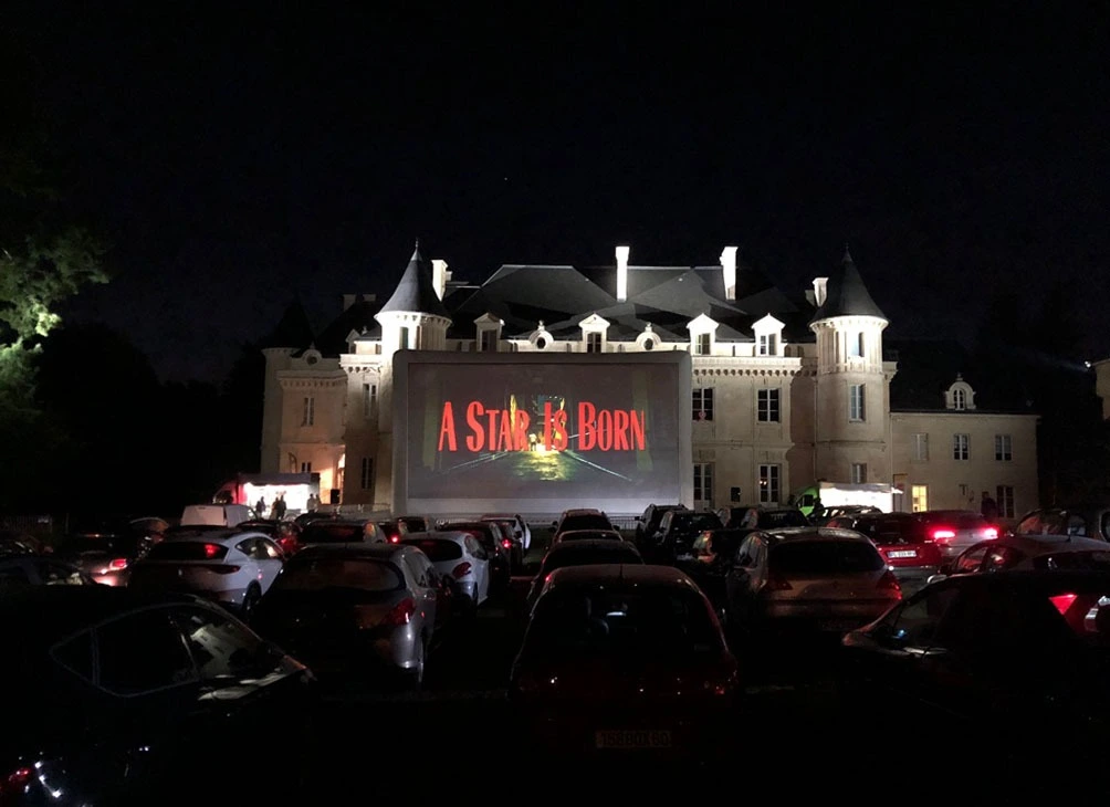 Comment organiser une séance de cinéma drive-in ?